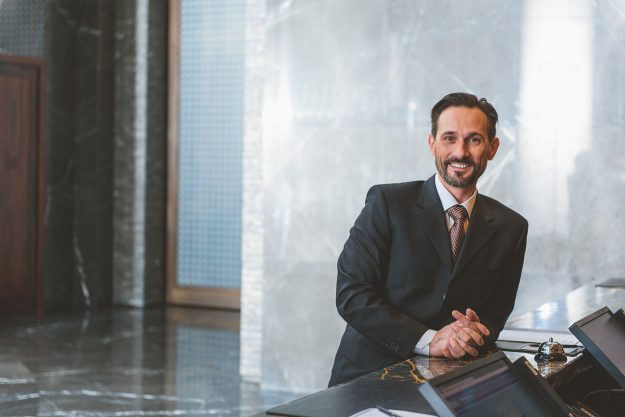 shutterstock_534243703 interim hotel manager